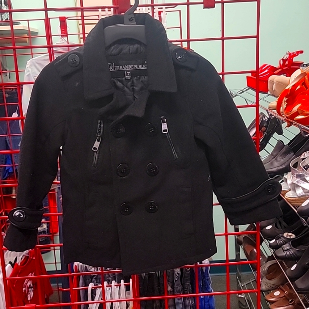 Black pea coat size 4 boys